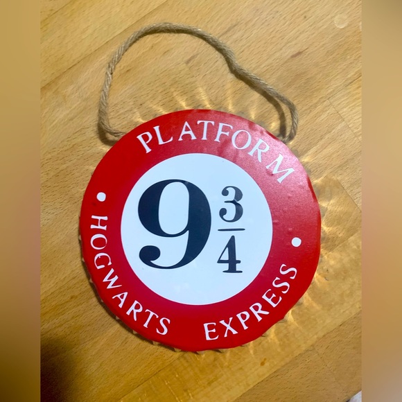 Warner Bros. Other - Harry Potter Bottle Cap Wall Hanging Decor